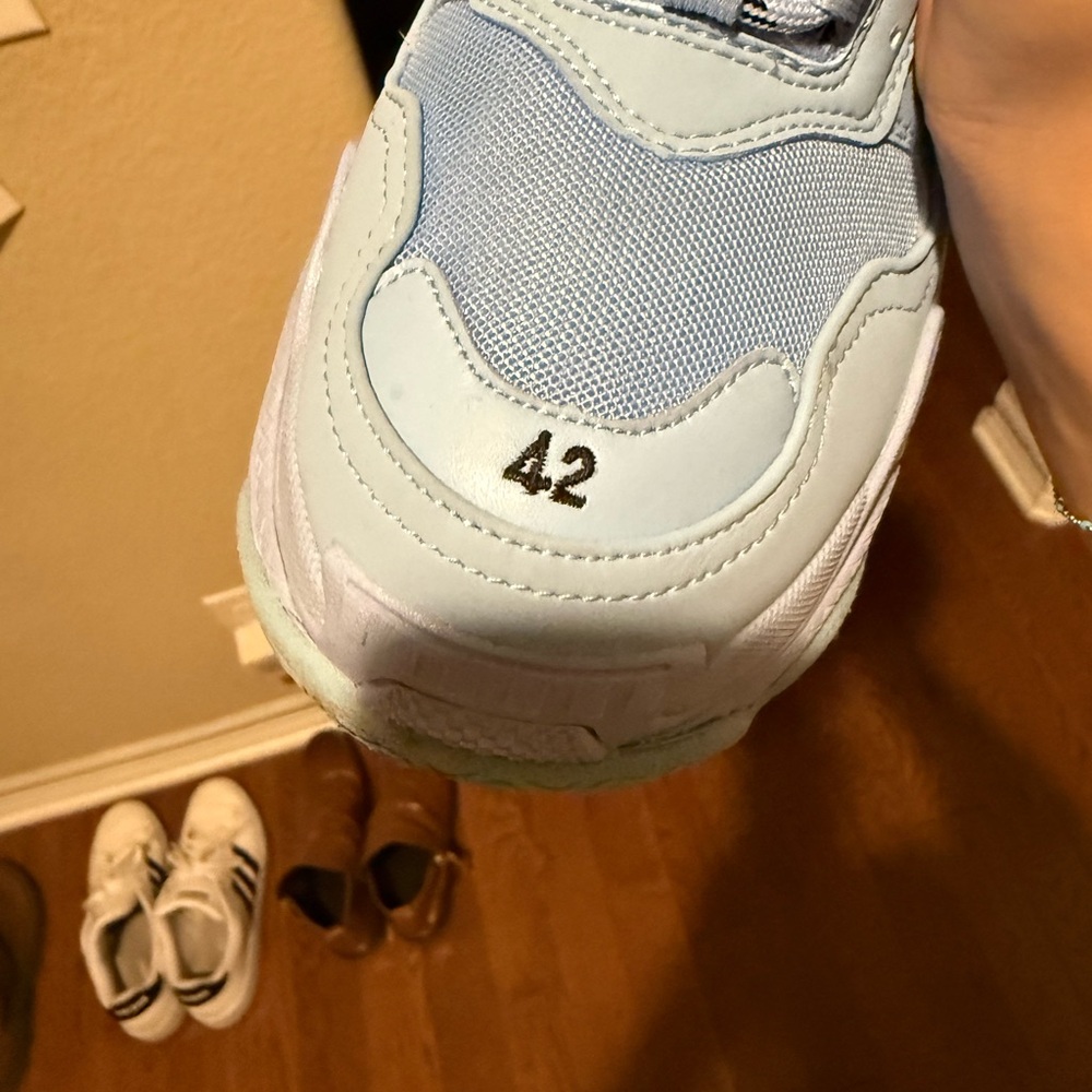 Triple S Dad Shoes - Picture 7 of 7